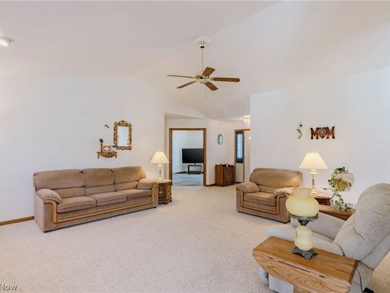 15705 Lowe Road NE, Alliance, OH 44601 Photo 7