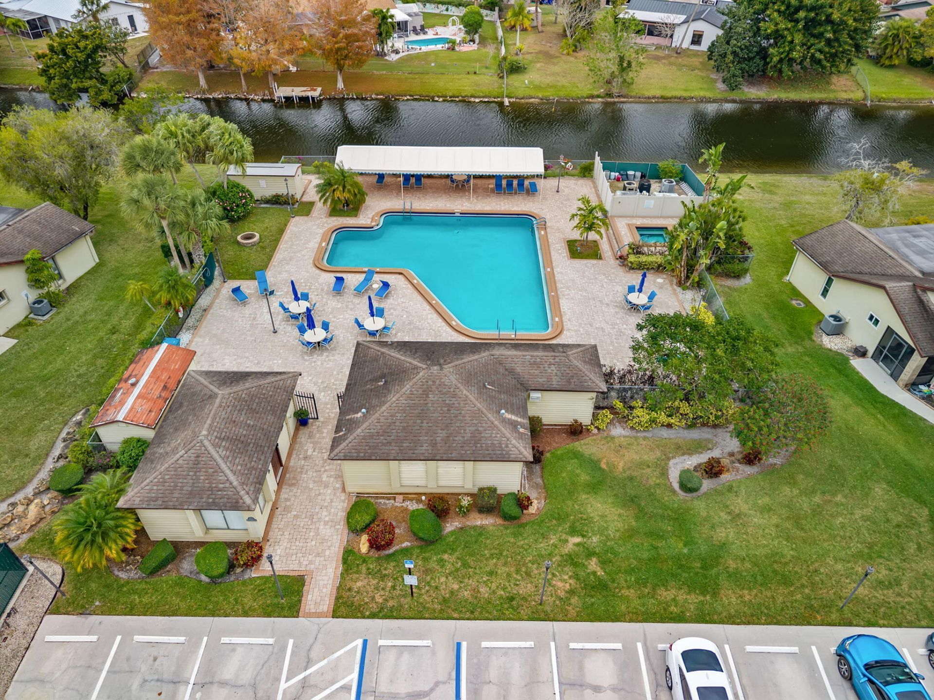 137 Meander Circle, Royal Palm Beach, FL 33411 Photo