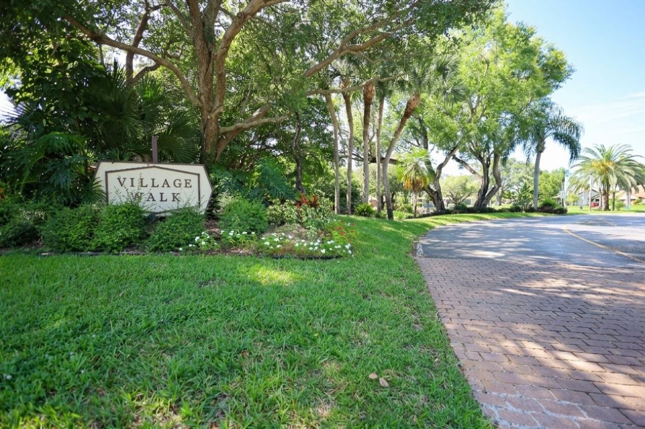 137 Meander Circle, Royal Palm Beach, FL 33411 Photo