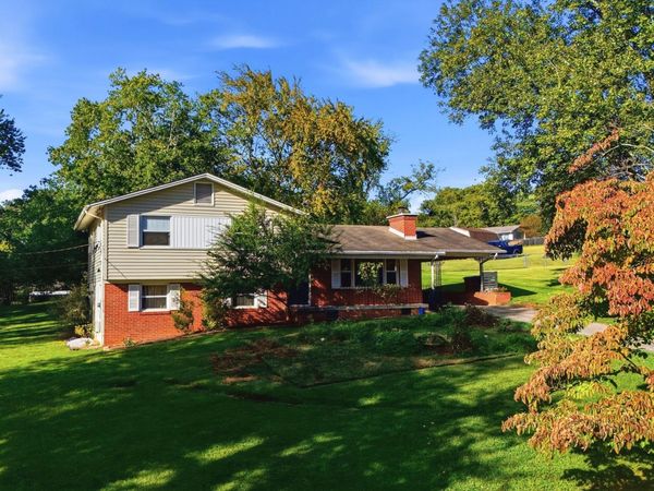 4417 Silverhill Drive, Knoxville, TN 37921