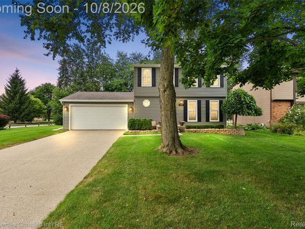 1696 Dancer Drive, Rochester Hills, Mi 48307