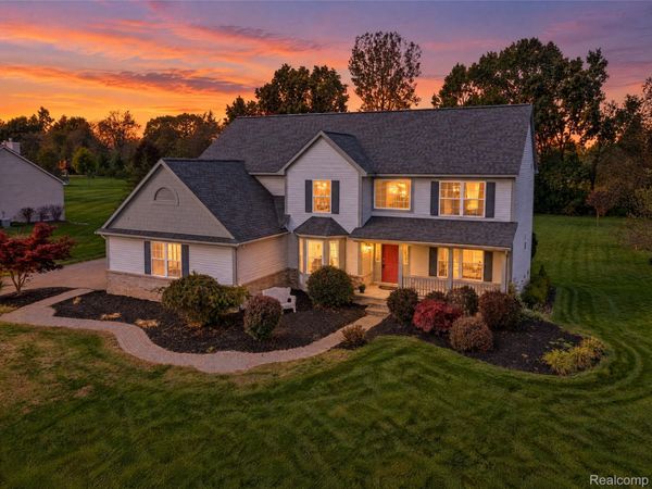2753 Sand Hill Drive N, Lima Township, Mi 48130