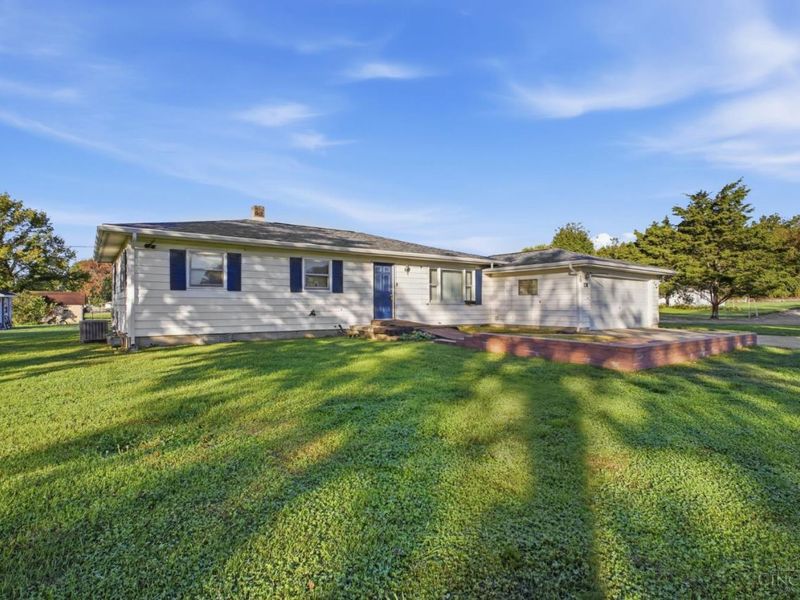 3801 Angus Lane, Moraine, OH 45439 Photo 2