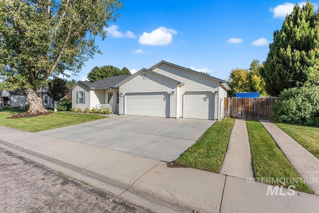 9598 W Wichita St, Boise, ID 83709 Main Photo