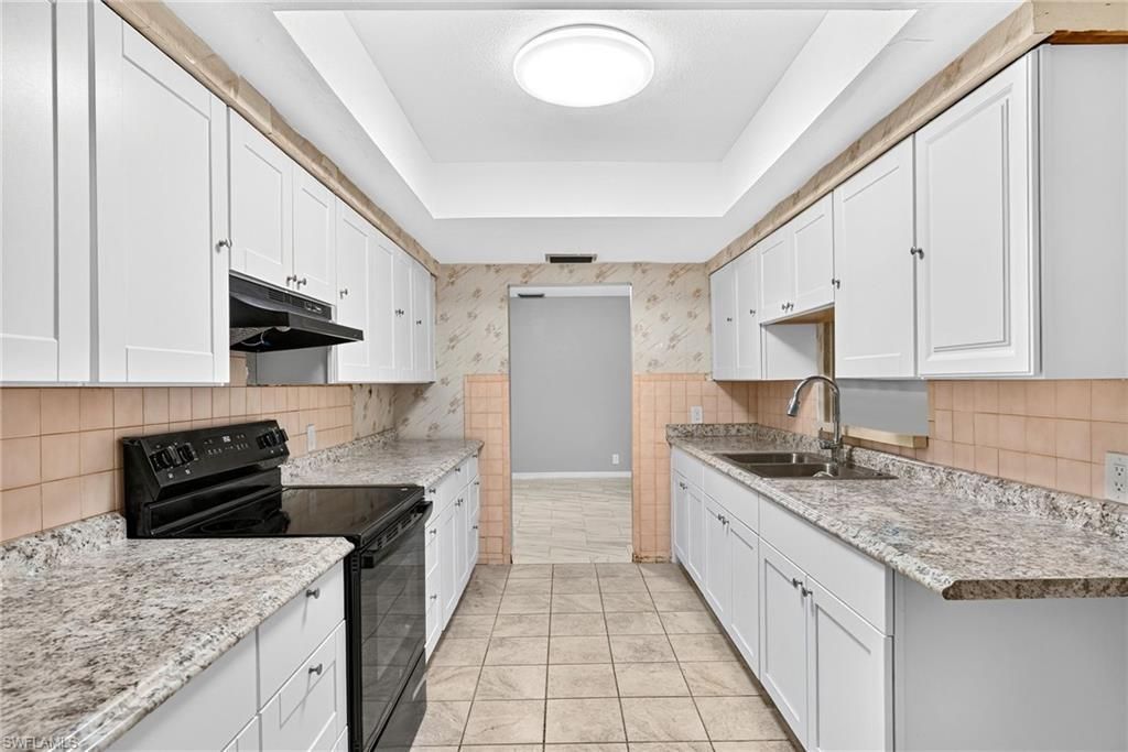 2055 Maravilla Cir , Fort Myers, FL 33901 Photo