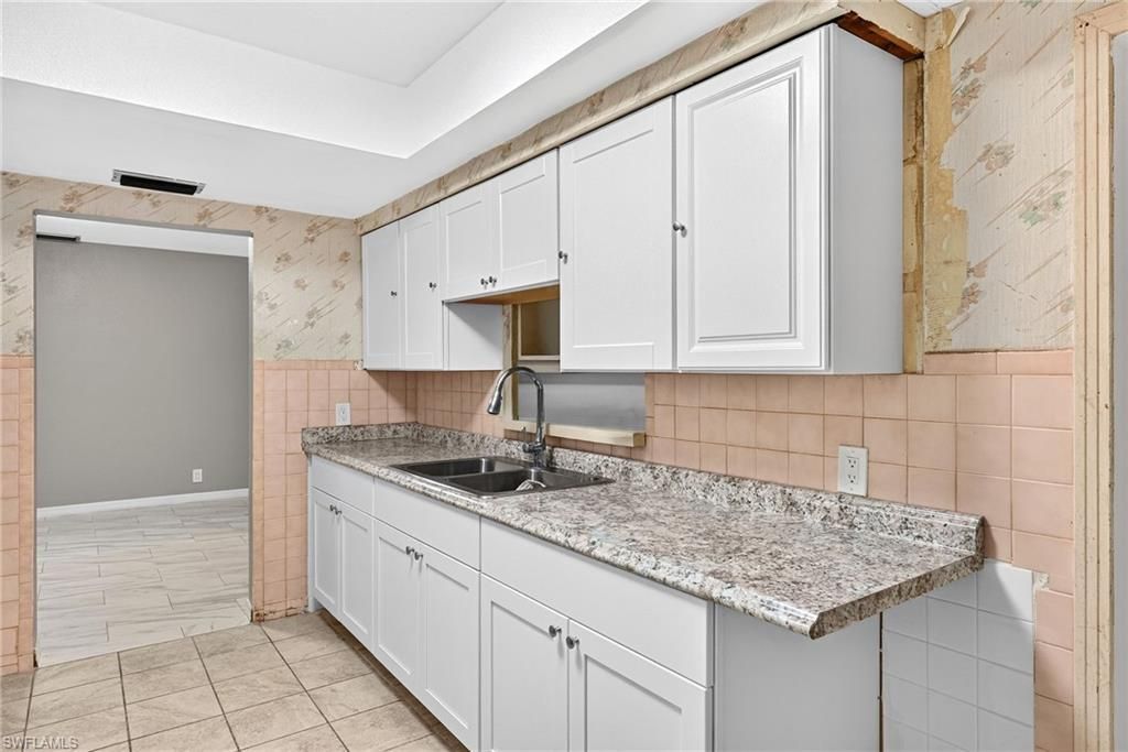 2055 Maravilla Cir , Fort Myers, FL 33901 Photo
