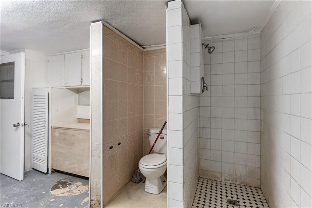 2055 Maravilla Cir , Fort Myers, FL 33901 Photo