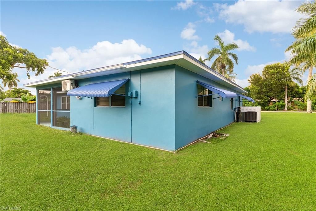 2055 Maravilla Cir , Fort Myers, FL 33901 Photo
