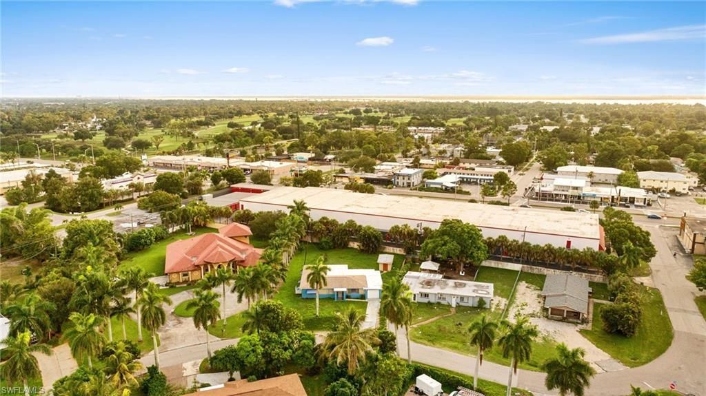 2055 Maravilla Cir , Fort Myers, FL 33901 Photo