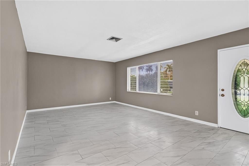 2055 Maravilla Cir , Fort Myers, FL 33901 Photo
