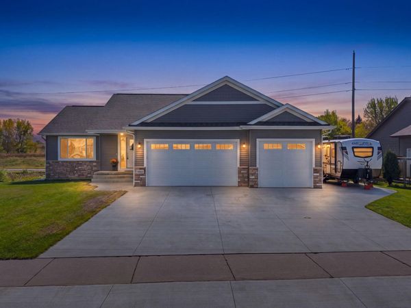 11411 Latham Lane, Chisago City, MN 55013