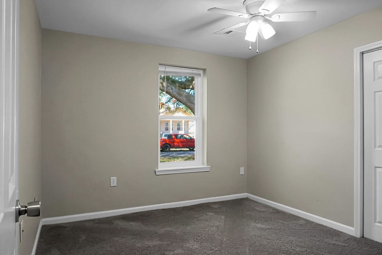 1010 Bradford Avenue Photo 32