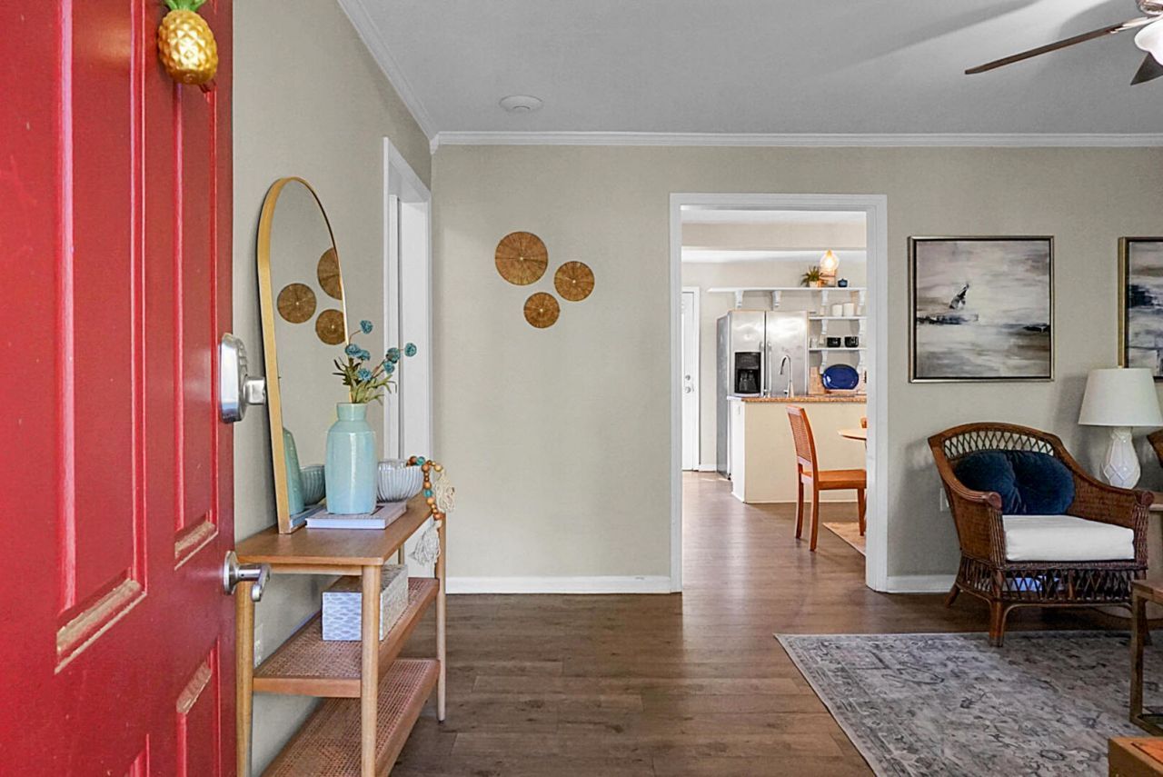 1010 Bradford Avenue Photo 4