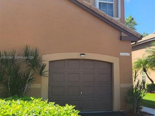 1267 Presidio Dr , Unit 6-42, Weston, FL 33327