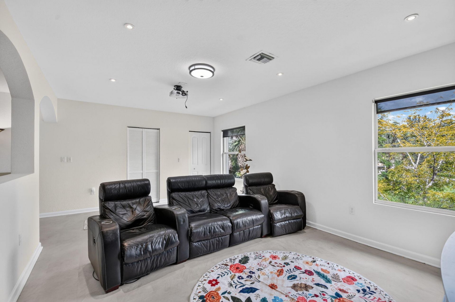 9070 Winterhaven Circle, West Palm Beach, FL 33411 Photo