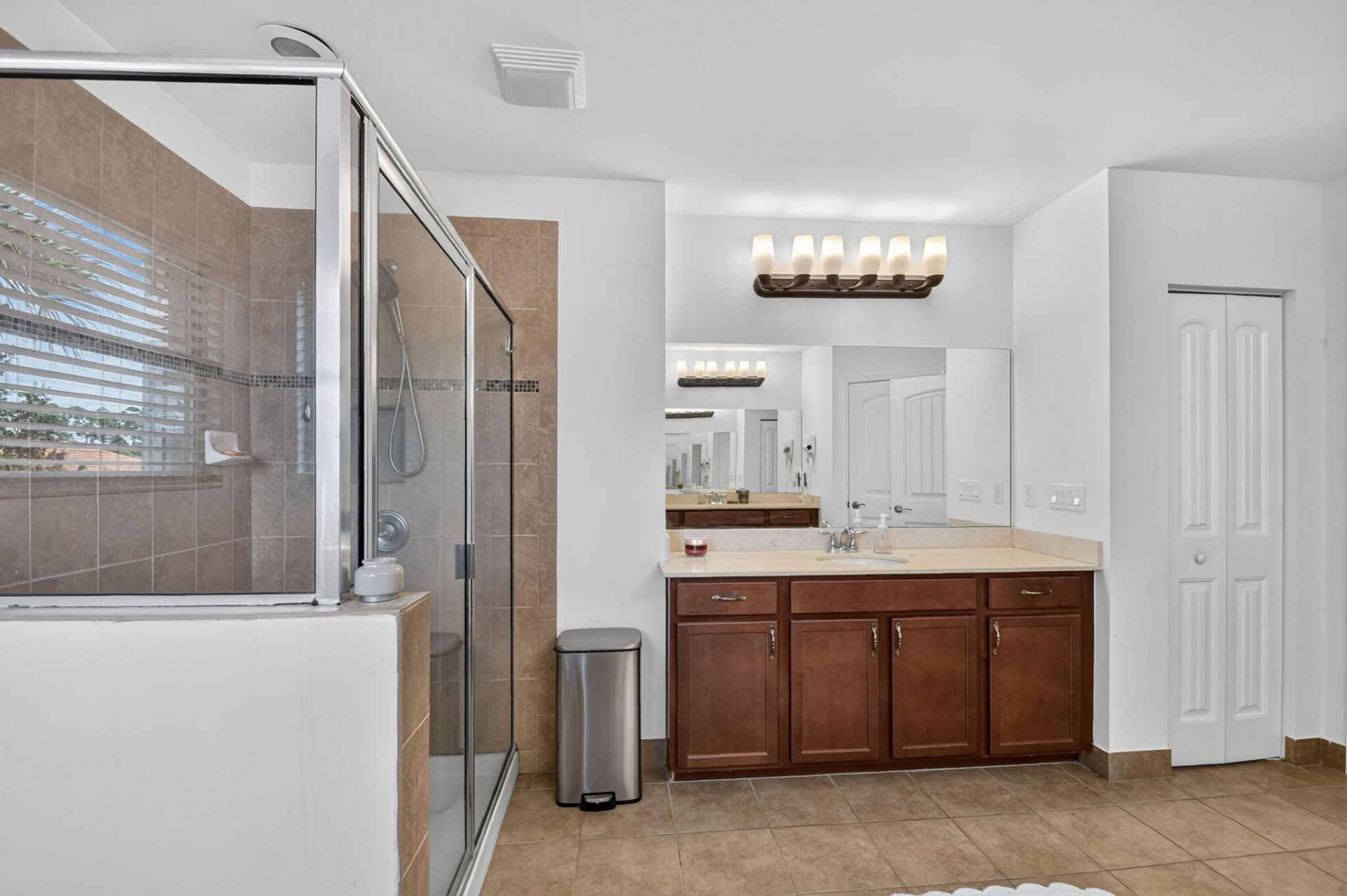 9070 Winterhaven Circle, West Palm Beach, FL 33411 Photo