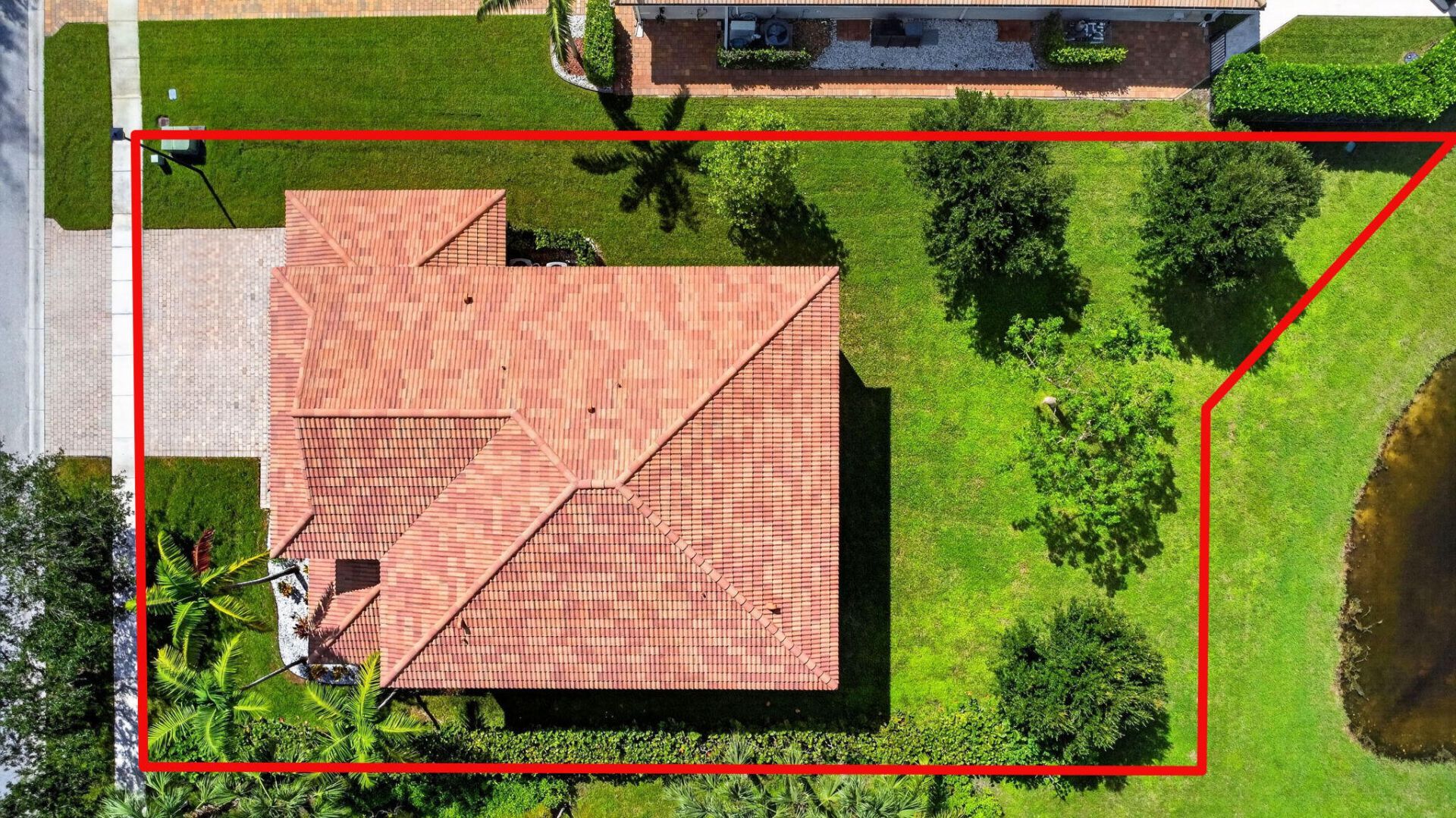 9070 Winterhaven Circle, West Palm Beach, FL 33411 Photo