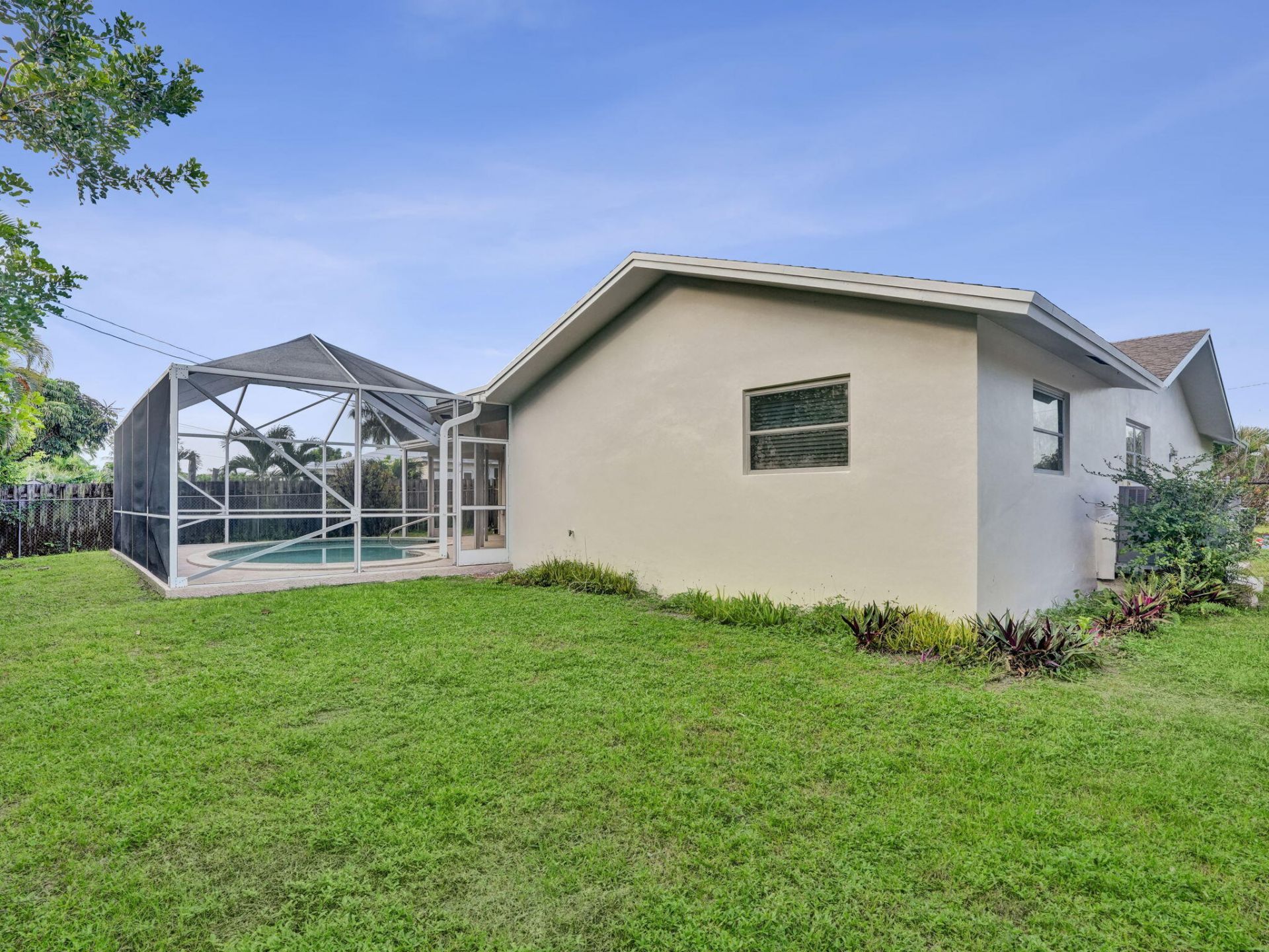 4850 NW 5th Terrace, Boca Raton, FL 33431 Photo