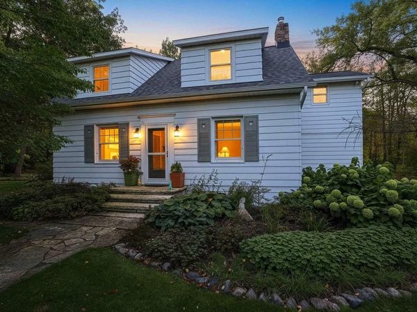 4569 EDGEWATER BEACH ROAD, Green Bay, WI 54311