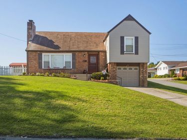 10 Savannah Street, Westover, WV 26501