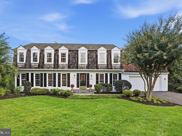 8461 HOLLY LEAF DRIVE, MCLEAN, VA 22102