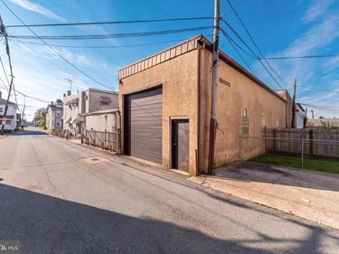 936 MAIDEN LANE, MARCUS HOOK, PA 19061