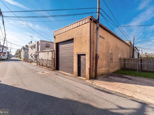 936 MAIDEN LANE, MARCUS HOOK, PA 19061