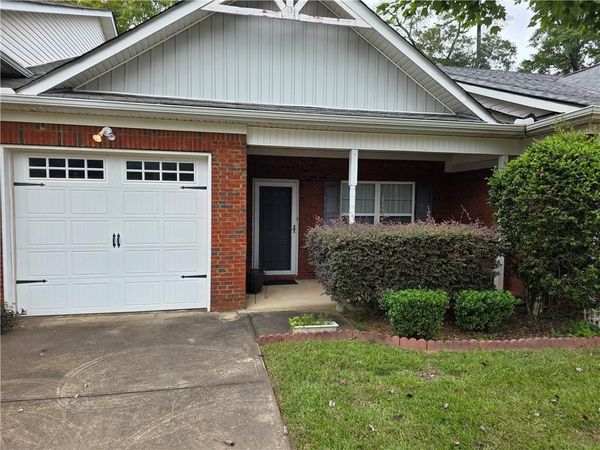 6880 Tara Oaks Drive , Riverdale, GA 30274