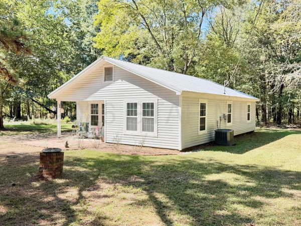 135 Emanon Road, Starkville, MS 39759
