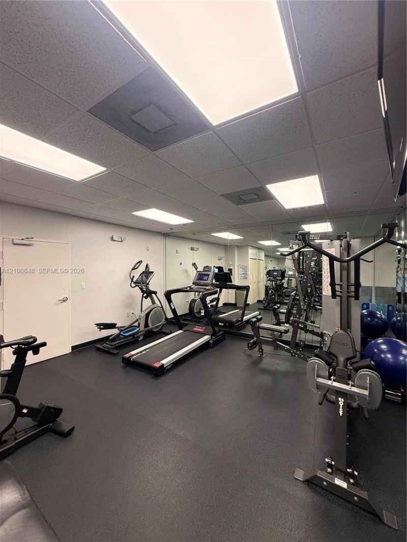 1555 N Treasure Dr , Unit 506, North Bay Village, FL 33141 Photo
