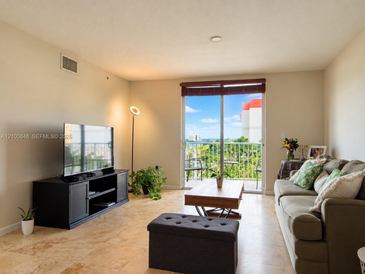 1555 N Treasure Dr , Unit 506, North Bay Village, FL 33141 Photo