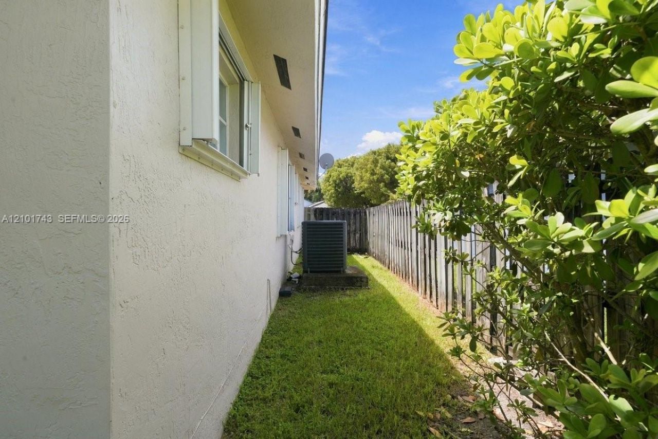 20221 SW 85th Ct, Cutler Bay, FL 33189 Photo