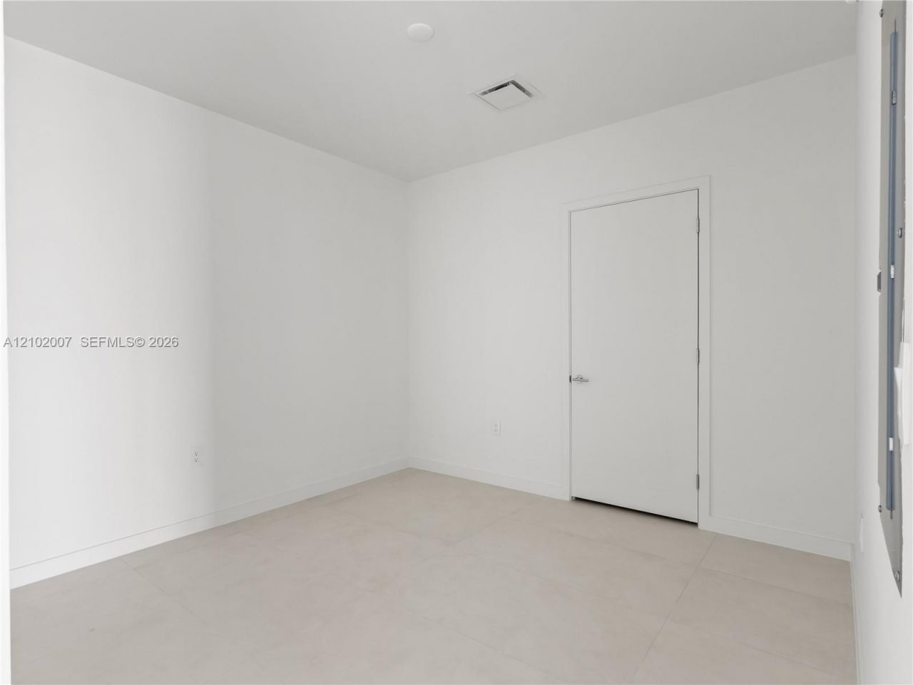 1400 Biscayne Blvd , Unit 309, Miami, FL 33132 Photo