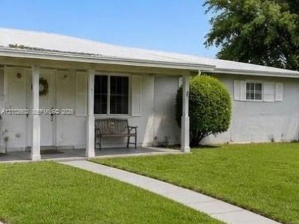 3251 NW 4th Ct , Lauderhill, FL 33311