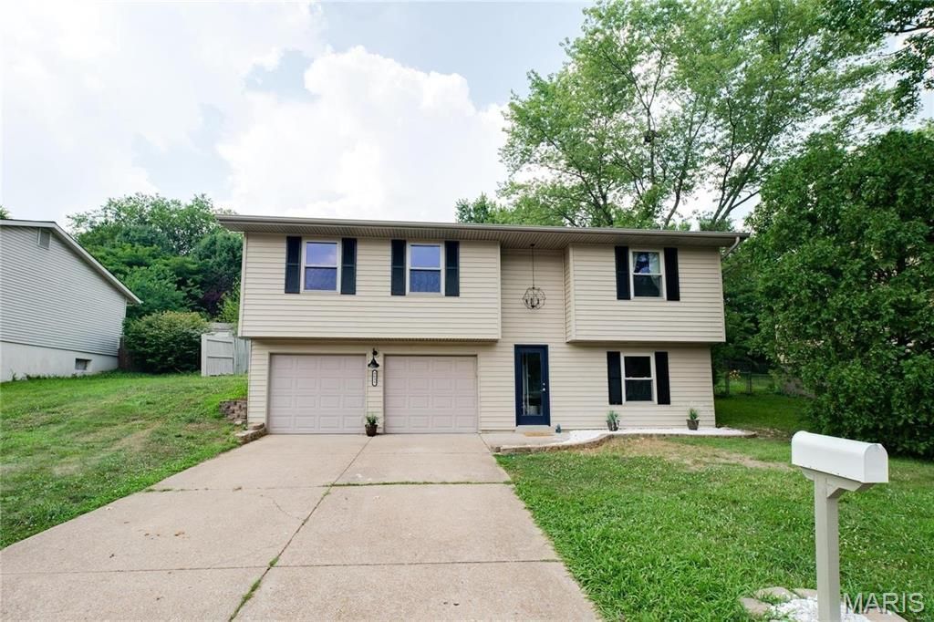 3833 Red Bud Drive, Imperial, MO 63052 Main Photo