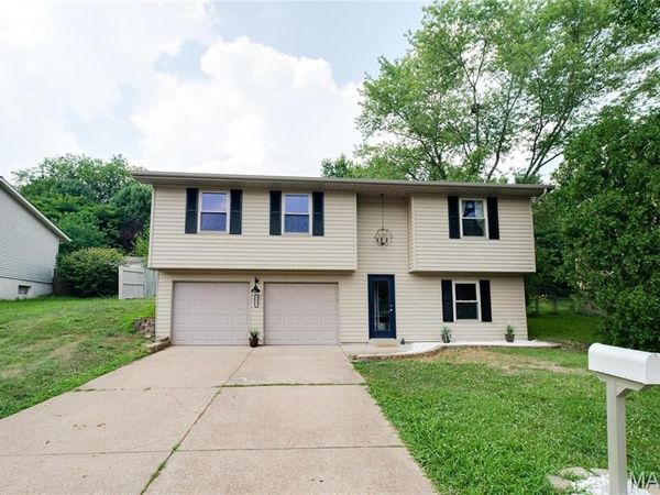 3833 Red Bud Drive, Imperial, MO 63052