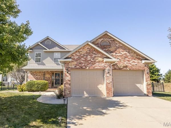 853 Allenbrook Avenue, O'Fallon, IL 62269