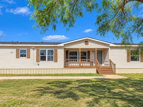 331 Hcr 2207, Aquilla, TX 76622