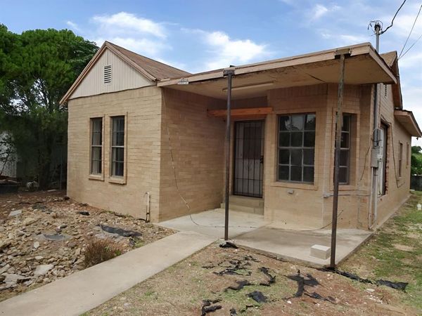 4518 Rodeo Lane, Laredo, TX 78046