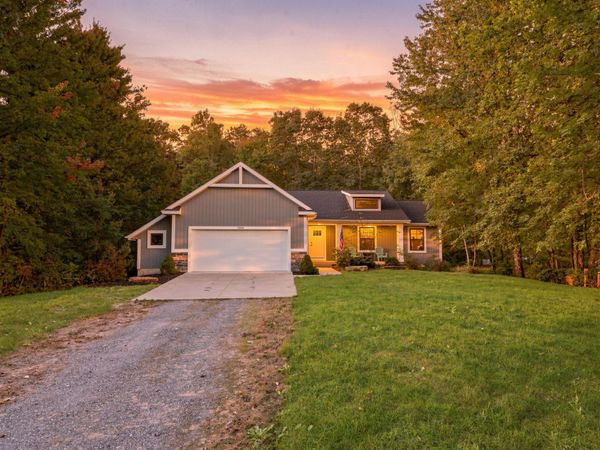 12480 144th Avenue, Grand Haven, MI 49417