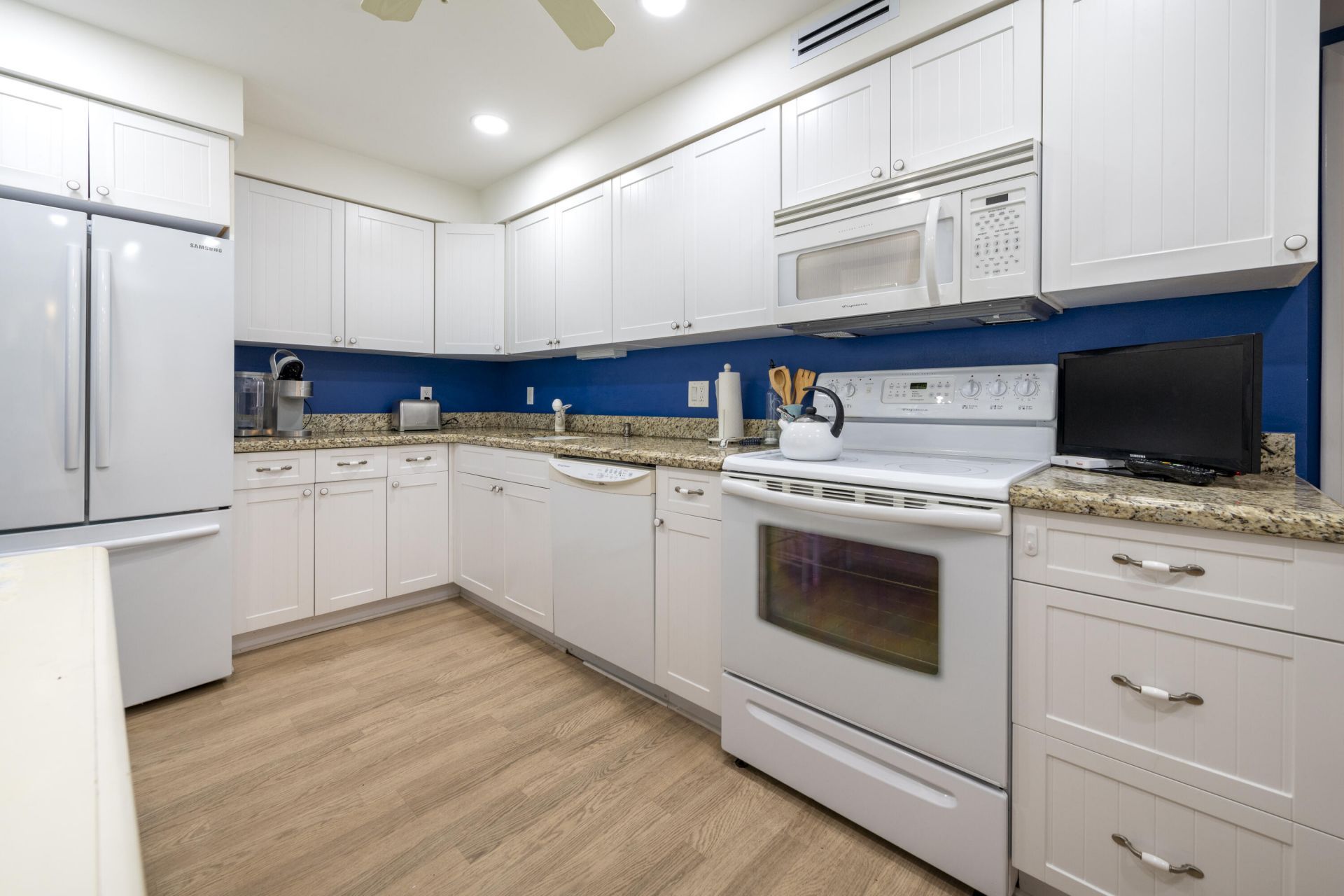 806 Cypress Grove Lane, Unit 511, Pompano Beach, FL 33069 Photo