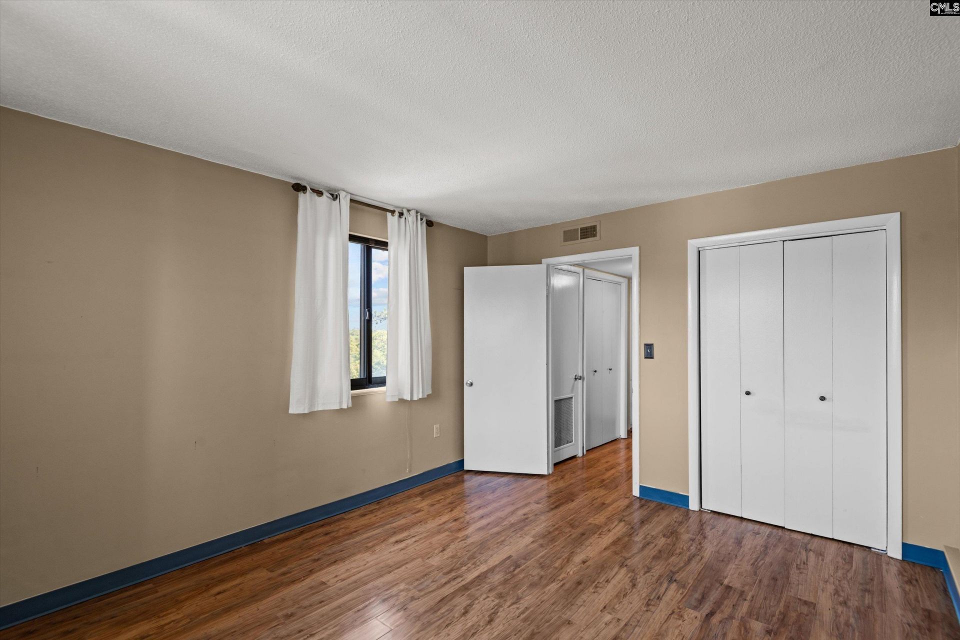 1825 Saint Julian Place Photo 17
