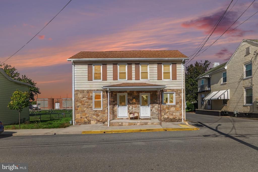 128 E MADISON STREET E , GREENCASTLE, PA 17225