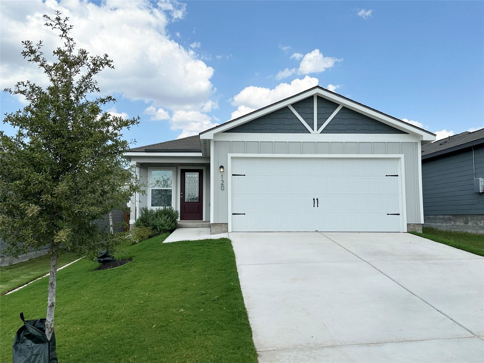 120 Morrison Dr, Jarrell, TX 76537 Main Photo
