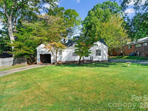 1211 Woodland Drive , Charlotte, NC 28205
