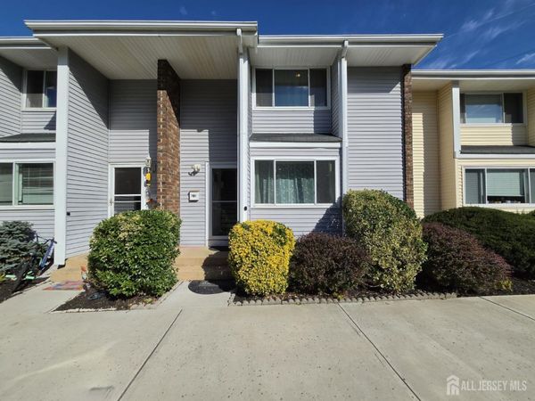 11-Q Quincy Circle, Dayton, NJ 08810