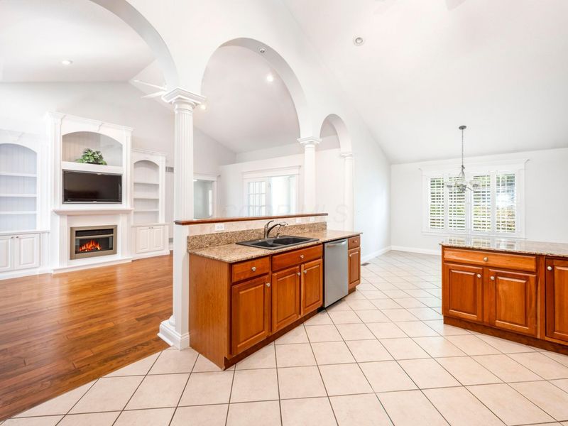 3475 Regans Way , Zanesville, OH 43701 Photo 8