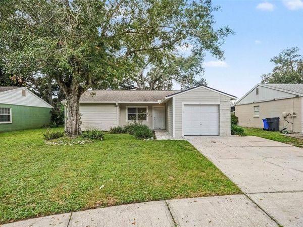 13904 FULLERTON DRIVE, TAMPA, FL 33625