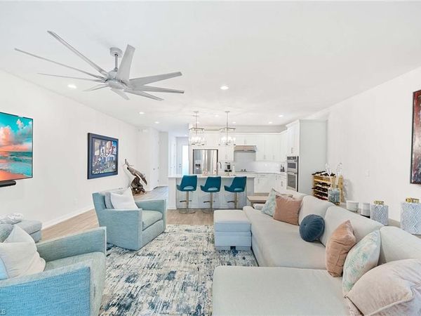 13058 Pembroke DR , NAPLES, FL 34105