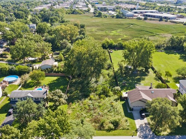 427 Pleasant Drive, Schaumburg, IL 60193
